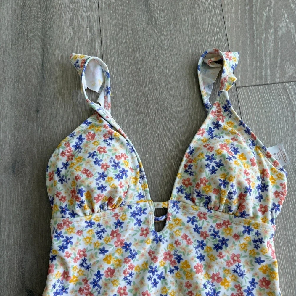 Shade & Shore Womens Ditsy Floral Ruffle Shoulder Plunge‎ One Piece Swimsuit S